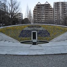 東京空襲犠牲者を追悼し平和を祈念する碑