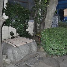 日本左衛門の首洗いの井戸 