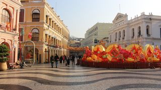 モザイク模様の石畳み