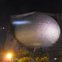 駅前の仮美食区だった場所に新しい建物ができつつあります