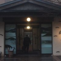 入口も良い雰囲気を出している