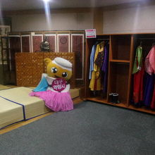 民族衣装を着て記念撮影することも可能です