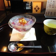 琥珀流し(9月：ぶどう)