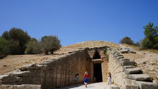 天井は煤で真っ黒