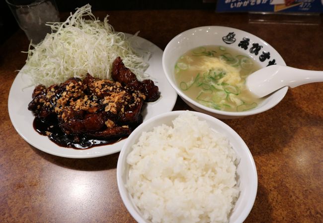 東京おぎくぼらーめんが　うり　でも　四日市名物トンテキ定食はしっかりある！