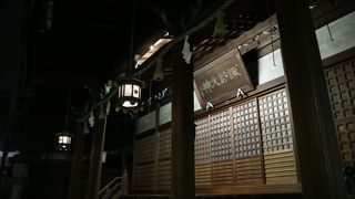 夜行くと、やっぱ結構怖い。（繁華街に近いのに）