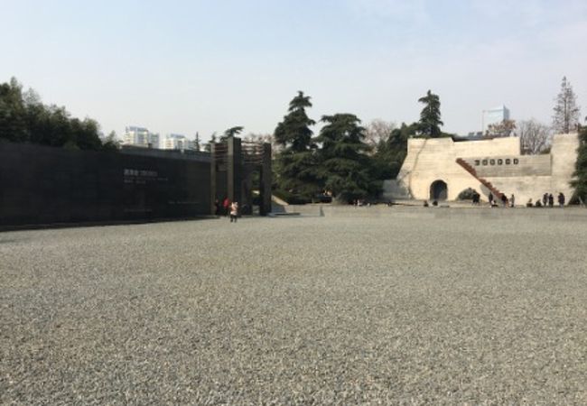 侵華日軍南京大虐殺遇難同胞紀念館