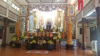 3段重ねの仏教寺院