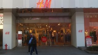 ソウルでH&M……