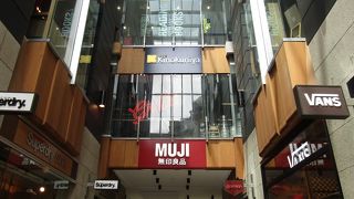 日本の書籍があります