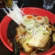 富山ブラックラーメンの人気店