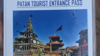 町中が美術品のような佇まいを持っていた「美の都」パタンの入口です。