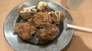 味がよくしみこんだカリカリの唐揚げ