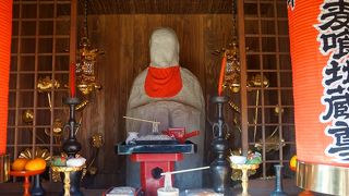 この日も地蔵さんの前にはそばが供えてありました