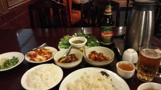 大使館街のミャンマー人・外国人とも訪れる、ミャンマー料理店