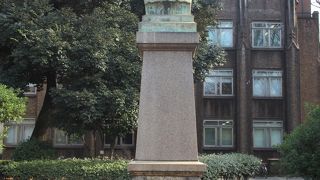 ロケットがそばにあります