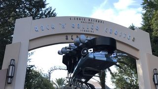 頭ガンガンぶつかり頭痛に・・・