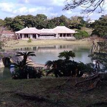 静かな庭園です