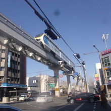 韓国ではまだまだ珍しいモノレール、是非乗ってみて下さい！