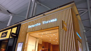 関西空港の鞄屋