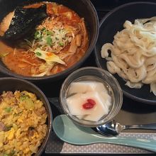 つけ麺とミニチャーハン