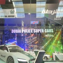 ドバイポリスのシリーズの品揃え豊富なおもちゃ屋さん