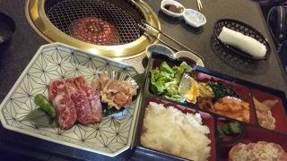 新宿西口、焼肉としゃぶしゃぶの有名店