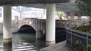 一石橋のたもとからの光景が良い