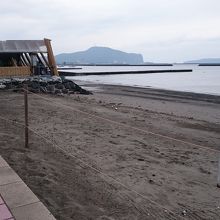 海岸の小屋