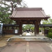 塔頭寺院に石川雲蝶の作品が点在