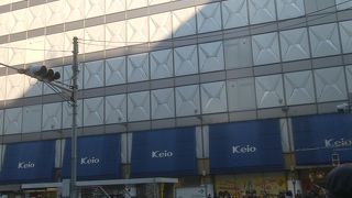 年齢層お高めの店づくり