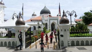 綺麗な大モスクでした