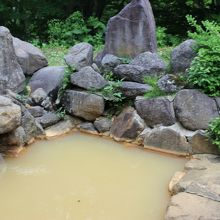 赤湯の由来　赤いお湯