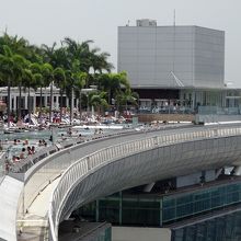 インフィニティプール