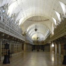 3万冊ある図書室