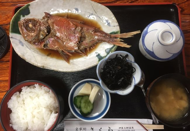 昔ながらの定食屋さん！