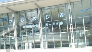 遊覧船のターミナル