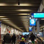 テッシュ駅とシャトルあり