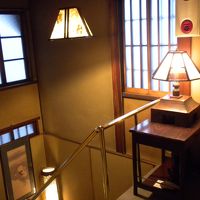 母屋の２階には黒沢ルームだけです。専用の風情ある階段