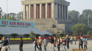 日曜日は２時間近く待つそうです。