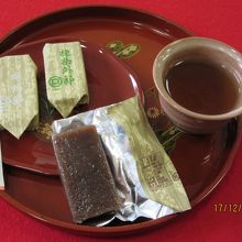 ３種類の外郎とお茶