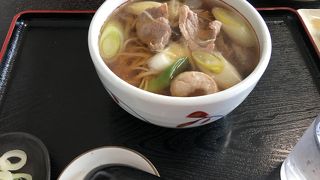 白老の温泉街へ向かう途中に、気になるお蕎麦屋さん発見！