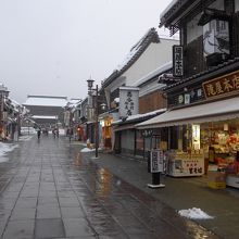 店じまい店が多かったです