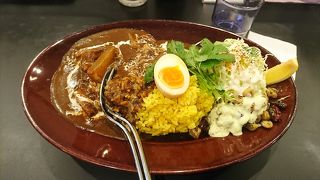 トッピングが選べるカレー