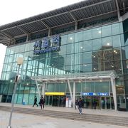 様々な施設が揃うソウル鉄道の中心駅