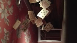 かわいいお菓子やアクセサリー！水曜日のアリス