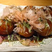 You can eat and enjoy Takoyaki with the traditional and snazzy atmosphere
