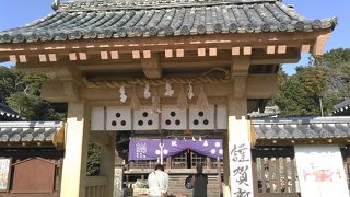 平戸城の隣の神社