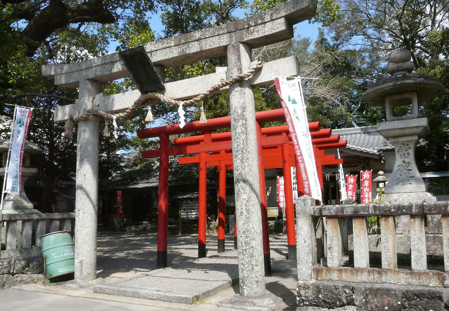 「日本最古の稲荷神社」の伝承