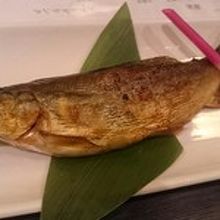 川魚の塩焼きは旨いな～